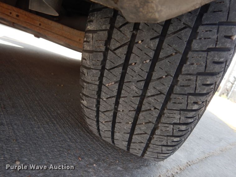 image for item DG6431 2005 Ford Taurus