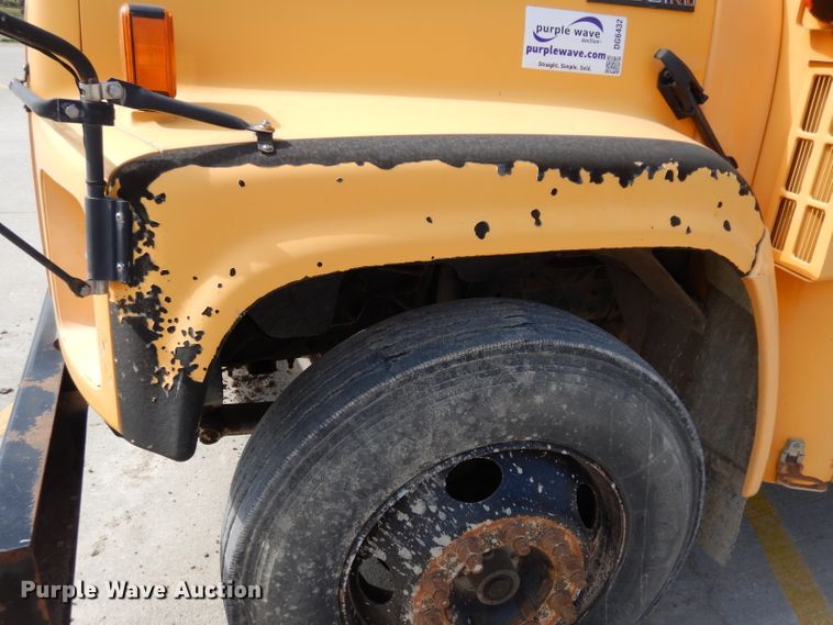 image for item DG6432 1999 Chevrolet CV2000 school bus