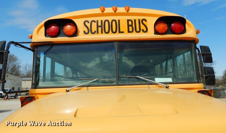 image for item DG6432 1999 Chevrolet CV2000 school bus