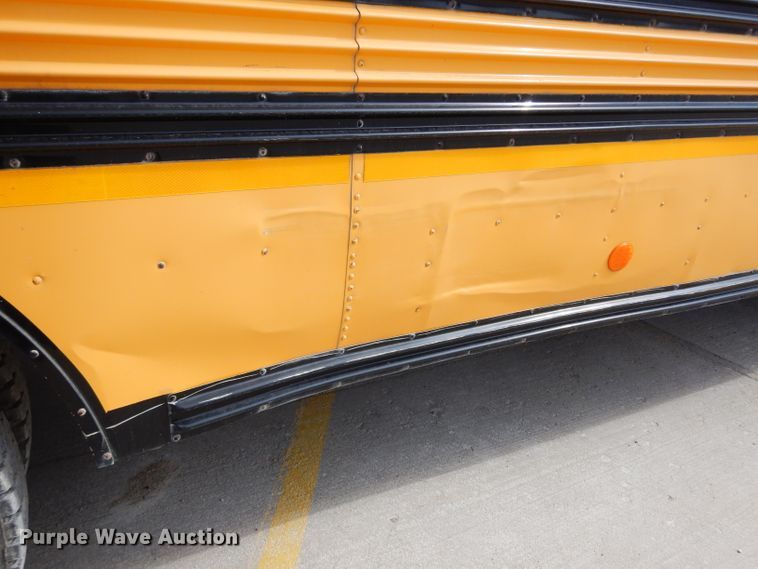 image for item DG6432 1999 Chevrolet CV2000 school bus