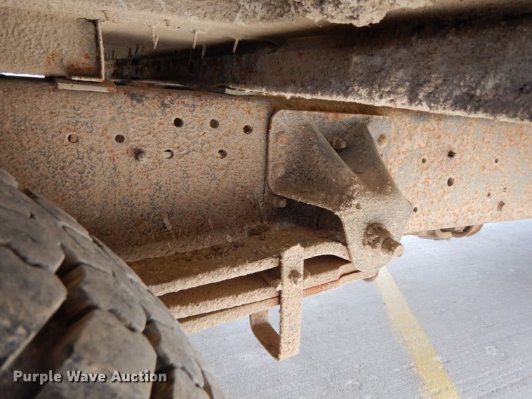 image for item DG6432 1999 Chevrolet CV2000 school bus