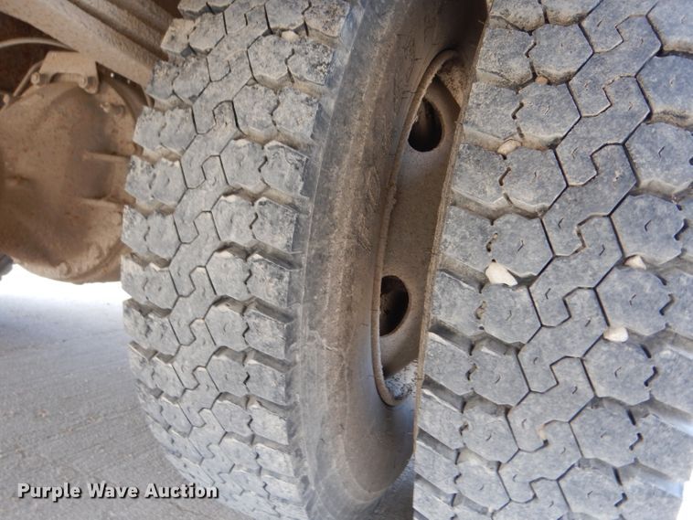 image for item DG6432 1999 Chevrolet CV2000 school bus