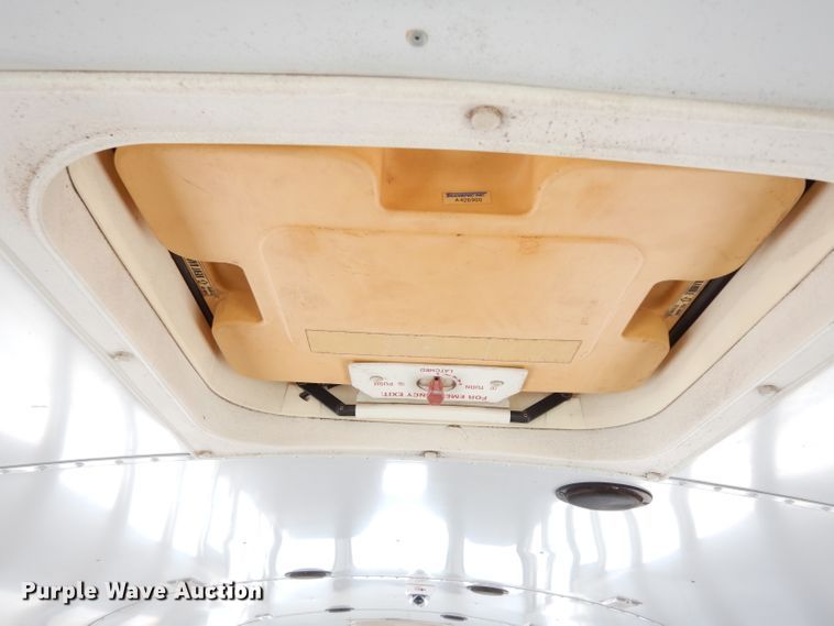 image for item DG6432 1999 Chevrolet CV2000 school bus