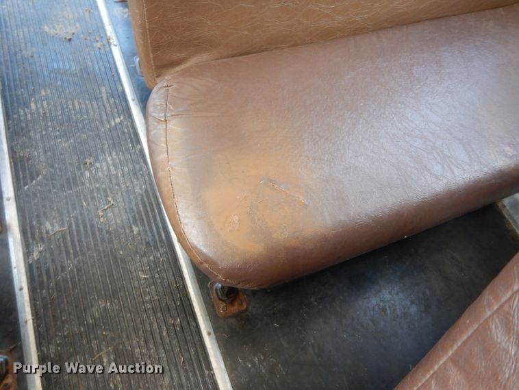 image for item DG6432 1999 Chevrolet CV2000 school bus