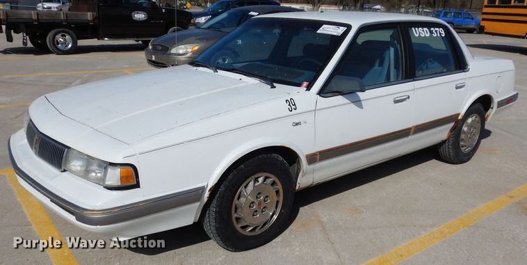 image for item DG6433 1996 Oldsmobile Ciera SL