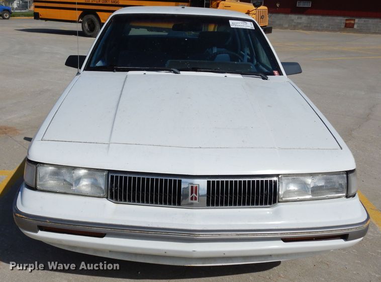 image for item DG6433 1996 Oldsmobile Ciera SL