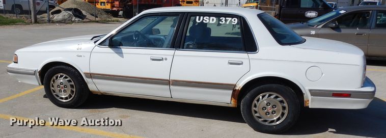 image for item DG6433 1996 Oldsmobile Ciera SL