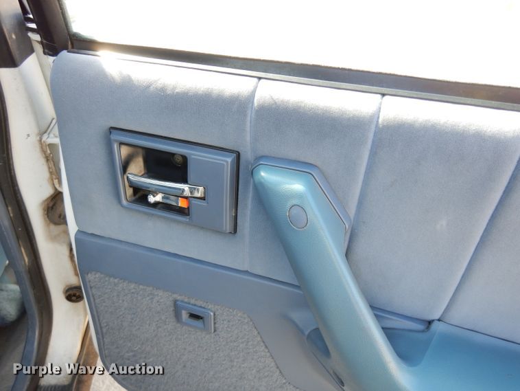 image for item DG6433 1996 Oldsmobile Ciera SL