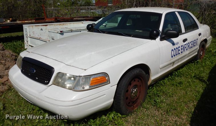 image for item DH2437 2007 Ford Crown Victoria Police Interceptor