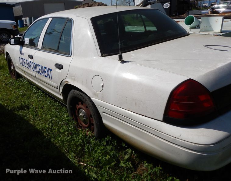 image for item DH2437 2007 Ford Crown Victoria Police Interceptor