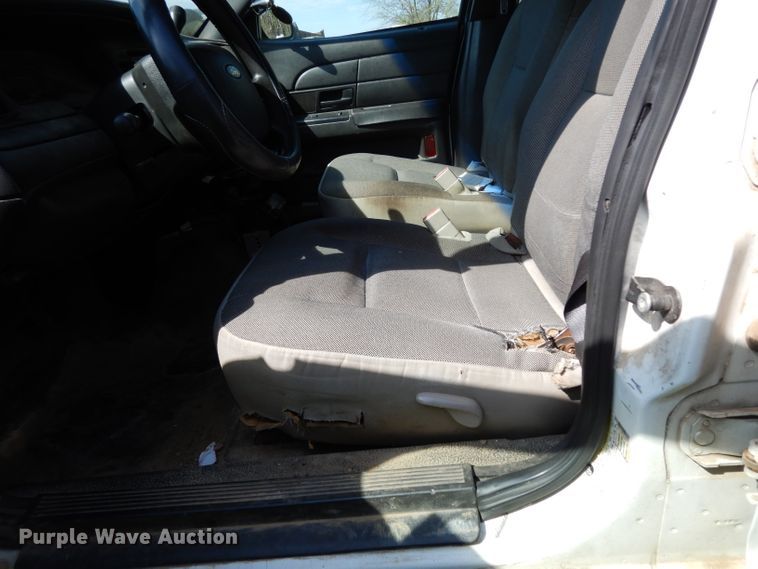 image for item DH2437 2007 Ford Crown Victoria Police Interceptor