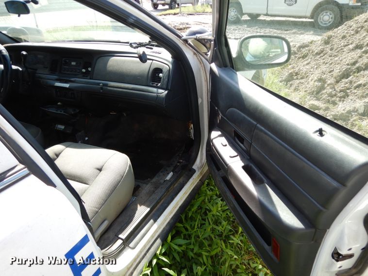 image for item DH2437 2007 Ford Crown Victoria Police Interceptor
