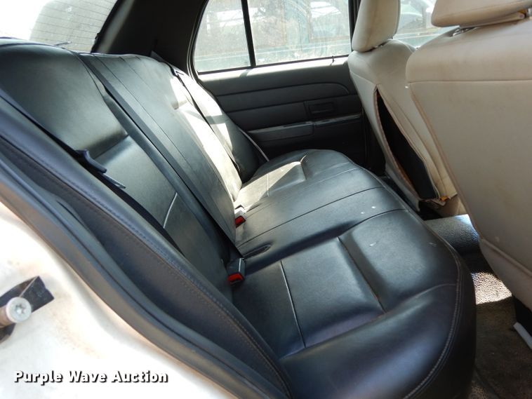 image for item DH2437 2007 Ford Crown Victoria Police Interceptor