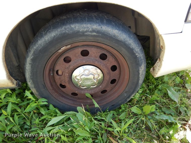 image for item DH2437 2007 Ford Crown Victoria Police Interceptor