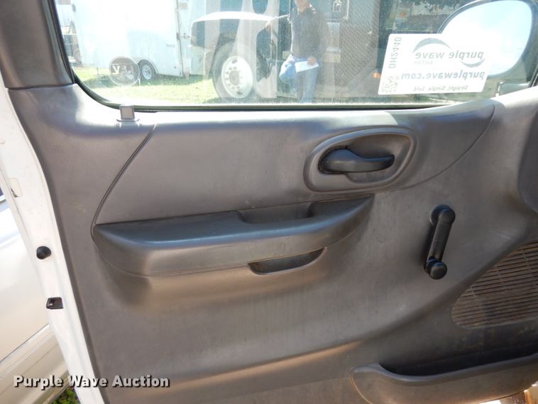 image for item DH2440 2001 Ford F150  SuperCab pickup truck