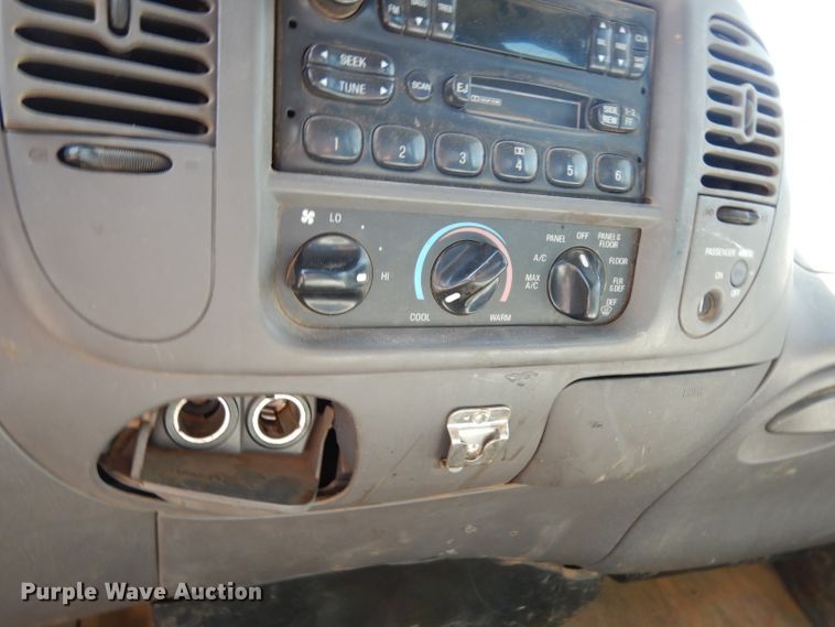 image for item DH2440 2001 Ford F150  SuperCab pickup truck