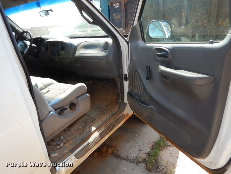 image for item DH2440 2001 Ford F150  SuperCab pickup truck