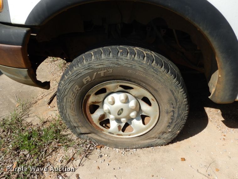 image for item DH2440 2001 Ford F150  SuperCab pickup truck