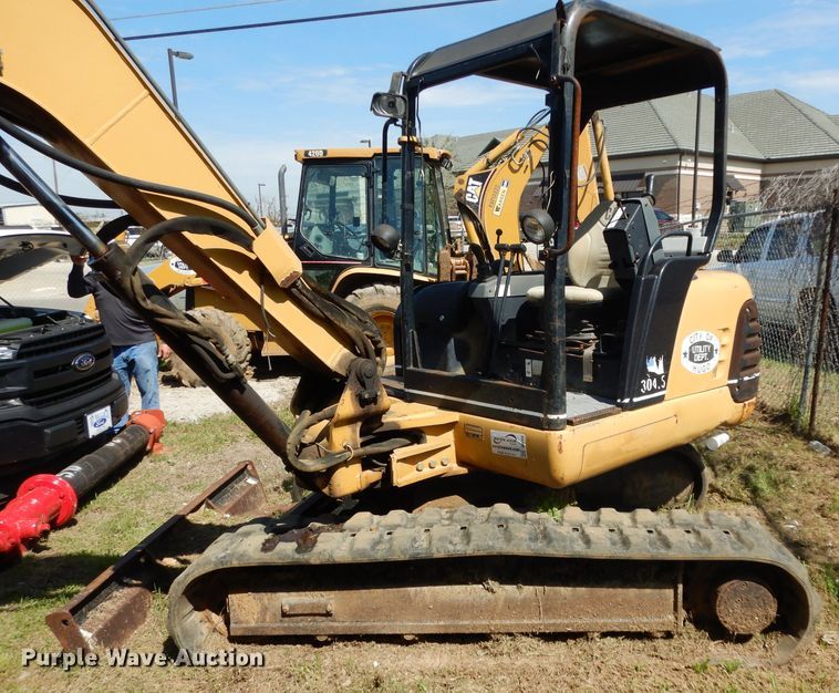 image for item DH2445 Caterpillar 304.5 mini excavator