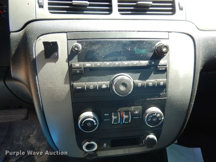 image for item DH2446 2013 Chevrolet Tahoe Police  SUV