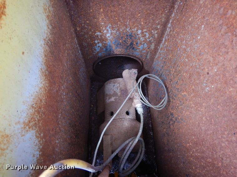 image for item DH2448 1998 SMCI asphalt trailer