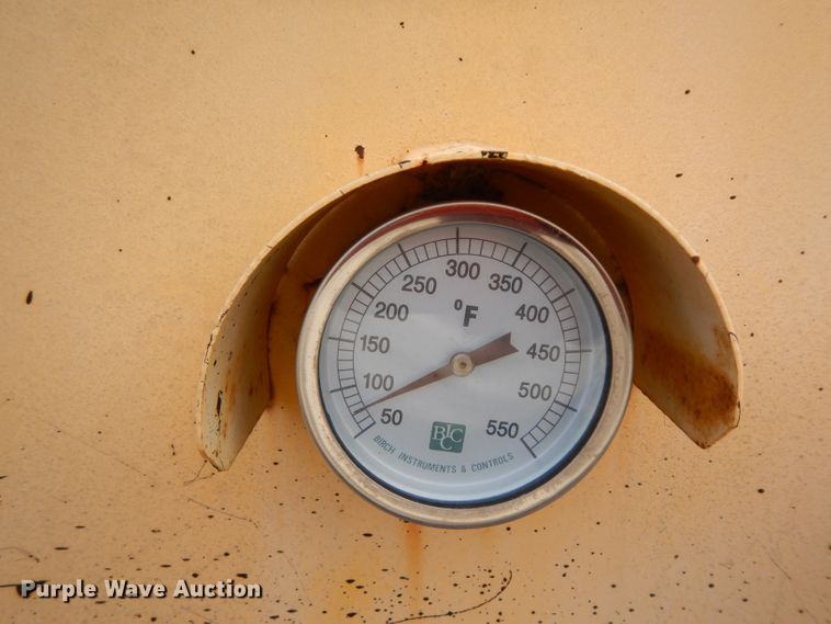 image for item DH2448 1998 SMCI asphalt trailer