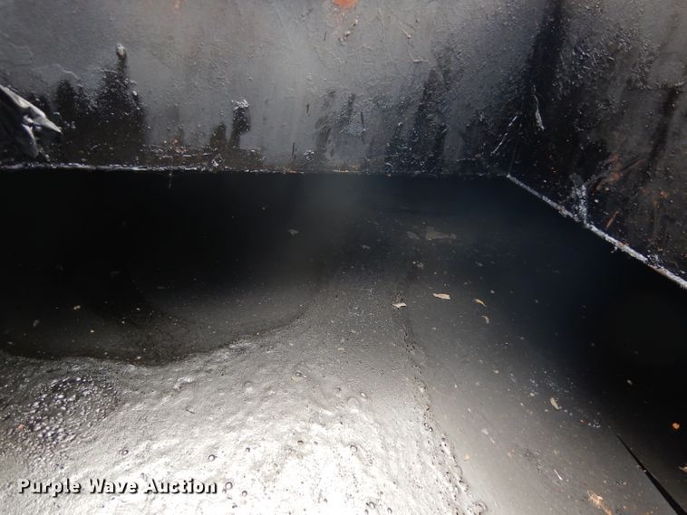 image for item DH2448 1998 SMCI asphalt trailer