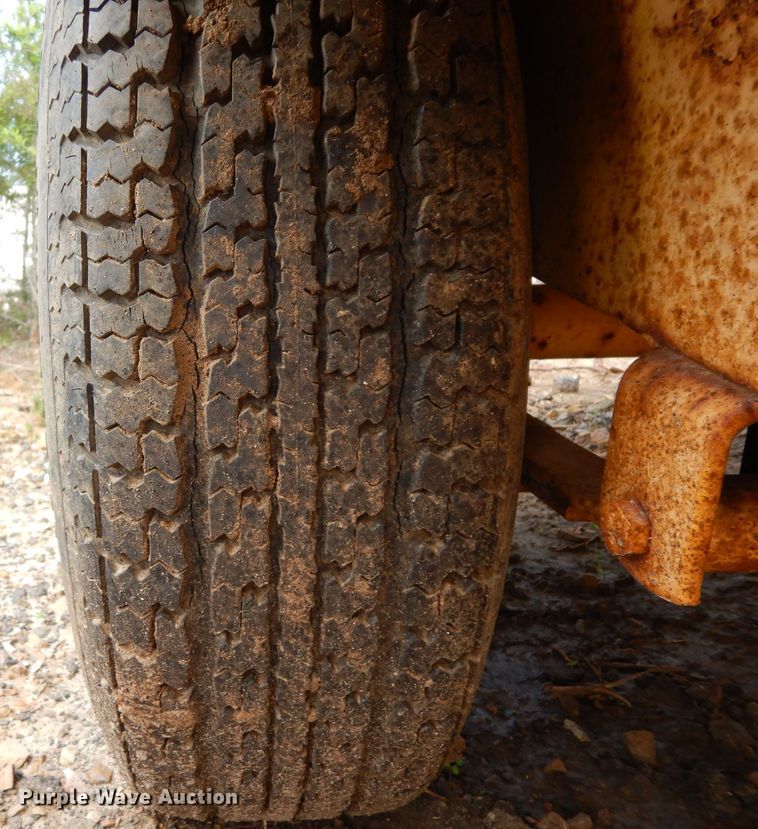 image for item DH2448 1998 SMCI asphalt trailer