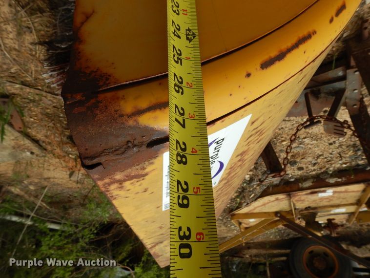 image for item DH2451 54"W broom