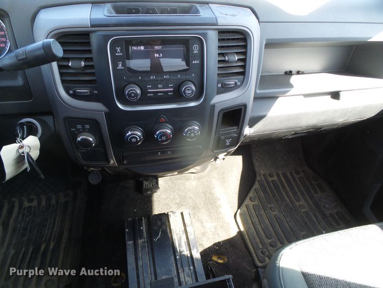 image for item DH4875 2015 Dodge Ram 1500  Crew Cab pickup truck