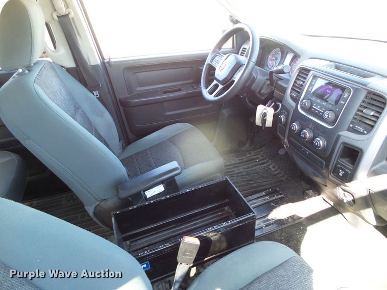 image for item DH4875 2015 Dodge Ram 1500  Crew Cab pickup truck