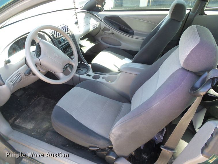 image for item DH4878 2001 Ford Mustang