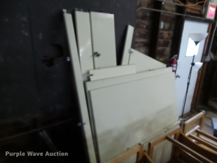 image for item EM9947 (2) bathroom partitions