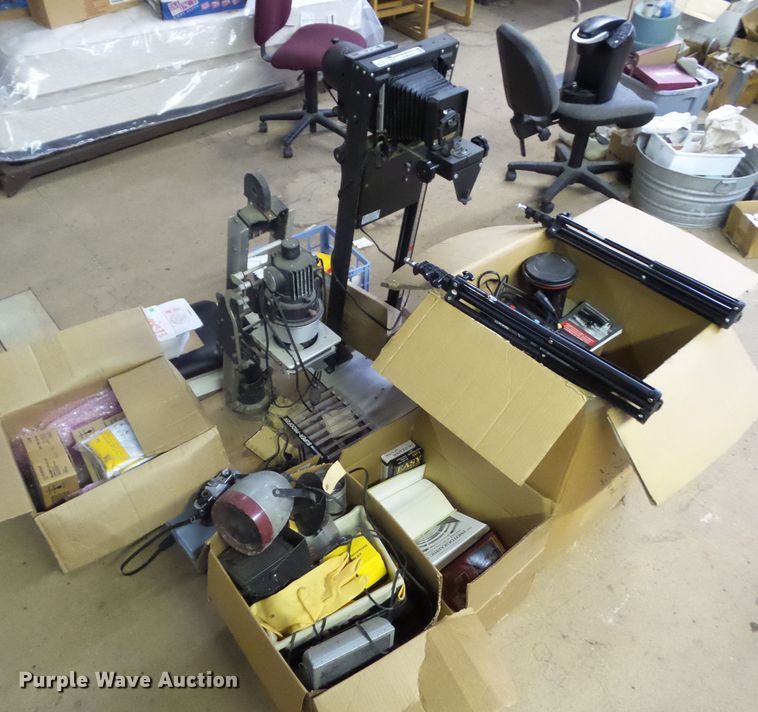 image for item EM9949 Photography equipment