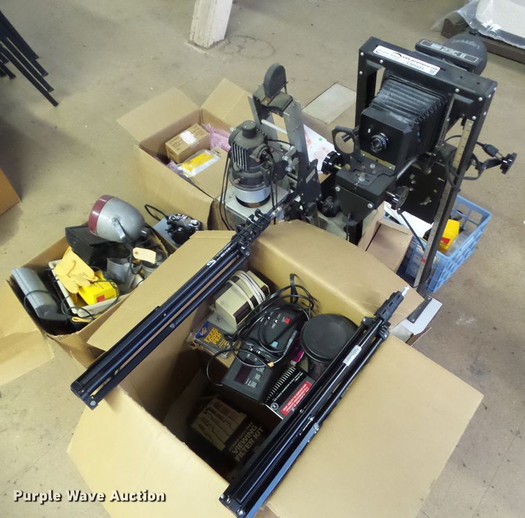 image for item EM9949 Photography equipment