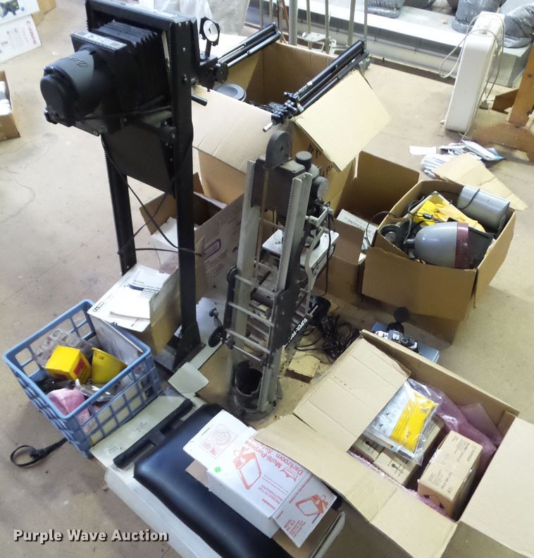 image for item EM9949 Photography equipment