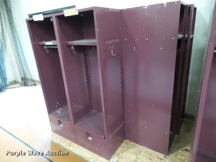 image for item EM9956 (8) steel athletic lockers