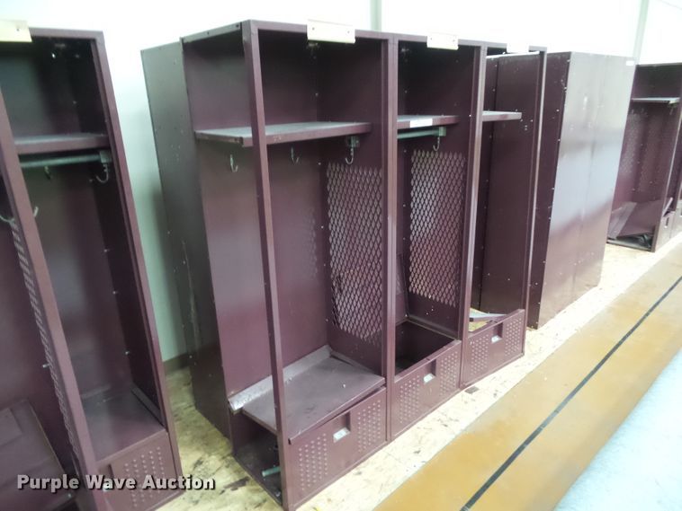 image for item EM9959 (8) steel athletic lockers