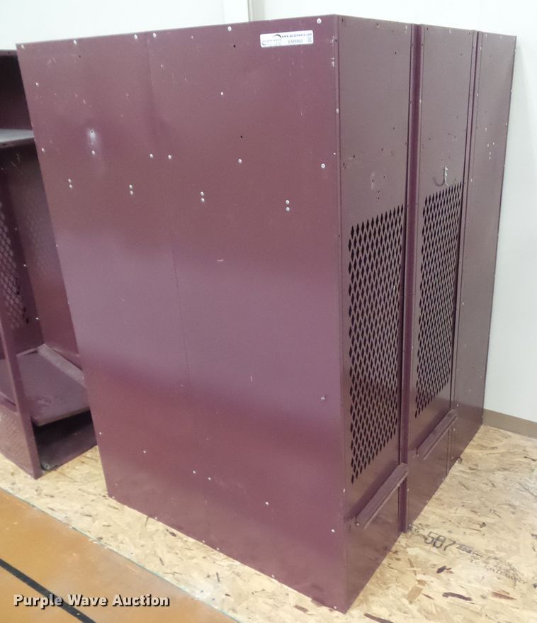 image for item EM9960 (6) steel athletic lockers