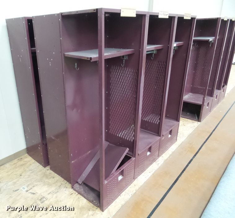 image for item EM9961 (9) steel athletic lockers