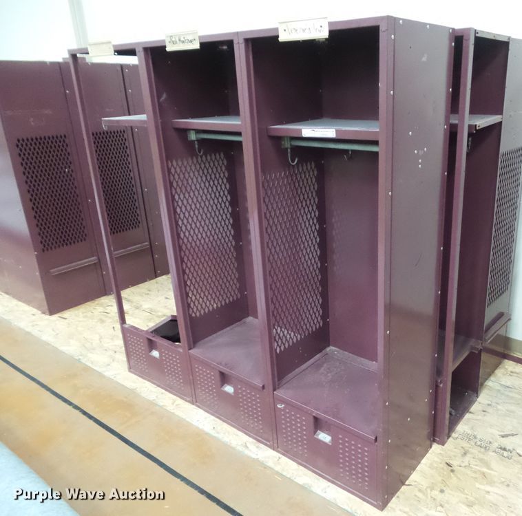image for item EM9961 (9) steel athletic lockers