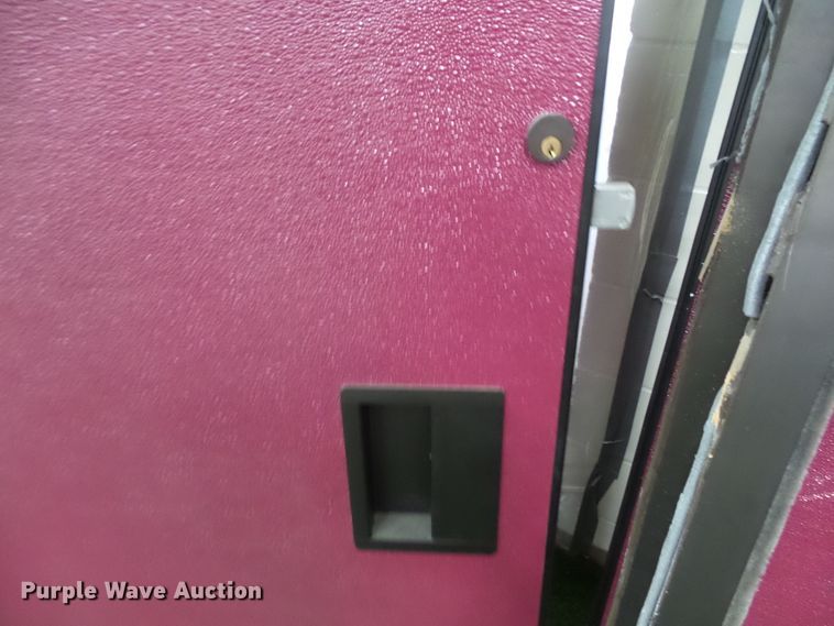 image for item EM9964 (4) fiberglass doors