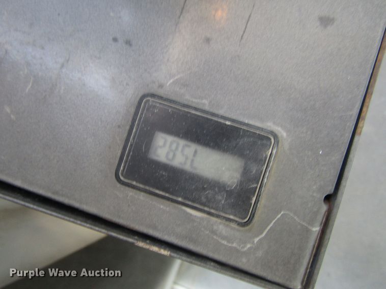 image for item FD9401 2008 Ford Econoline E450 shuttle bus