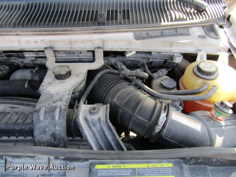 image for item FD9401 2008 Ford Econoline E450 shuttle bus