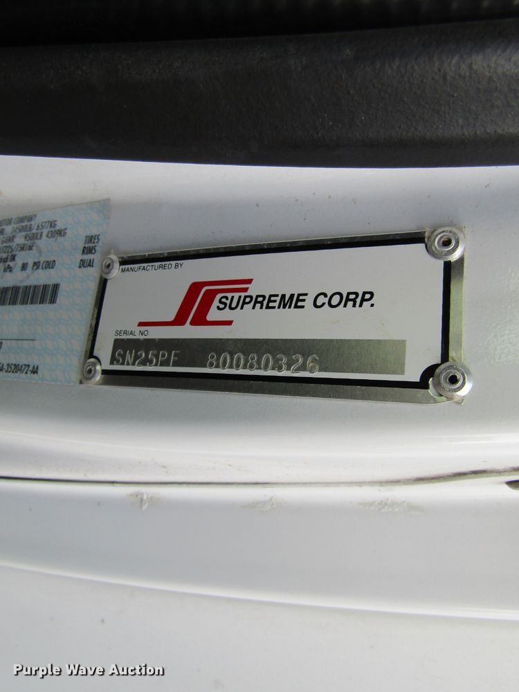 image for item FD9402 2008 Ford Econoline E450 shuttle bus