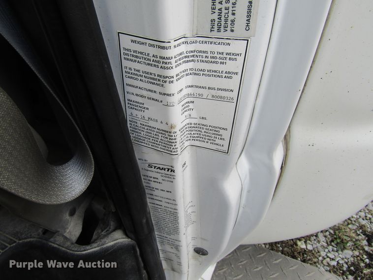 image for item FD9402 2008 Ford Econoline E450 shuttle bus