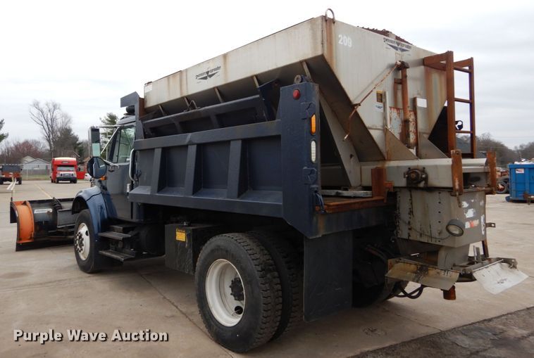 image for item GB9880 1998 International 4900 dump truck