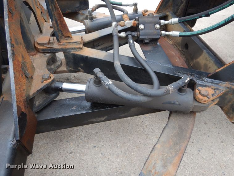 image for item GB9880 1998 International 4900 dump truck