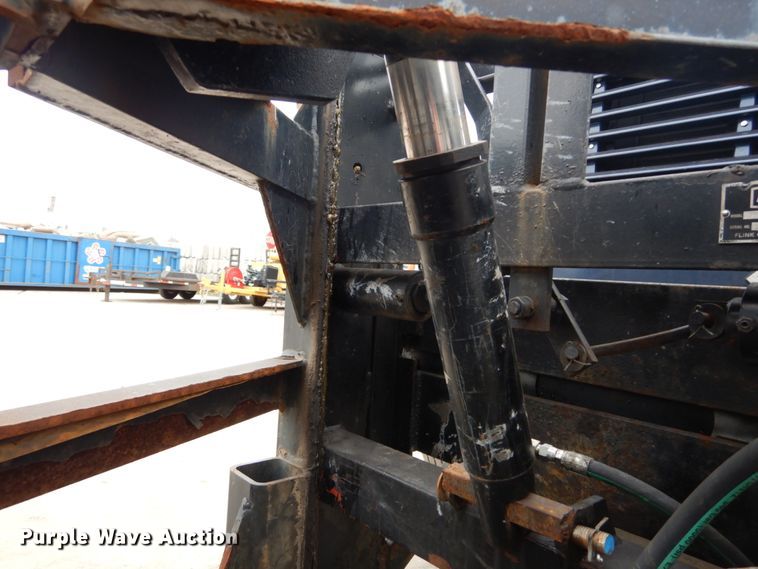 image for item GB9880 1998 International 4900 dump truck