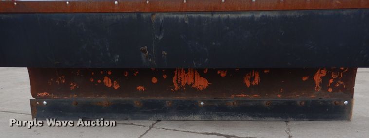 image for item GB9880 1998 International 4900 dump truck